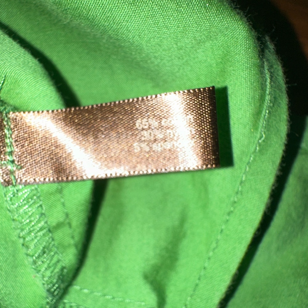 Like new! Button up (button down) Green shirt! Size M. The Limited - Picture 10 of 11
